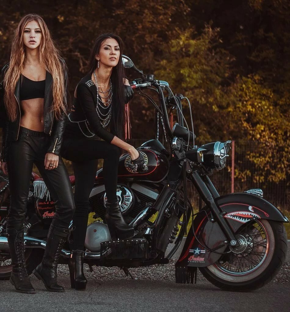Beautiful girls and bikes in Sana