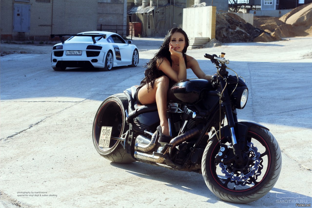 Sexy model Brunettes on a motorcycle in Sana