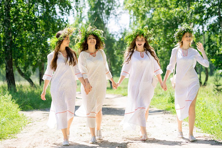 Slavic girls in Sana