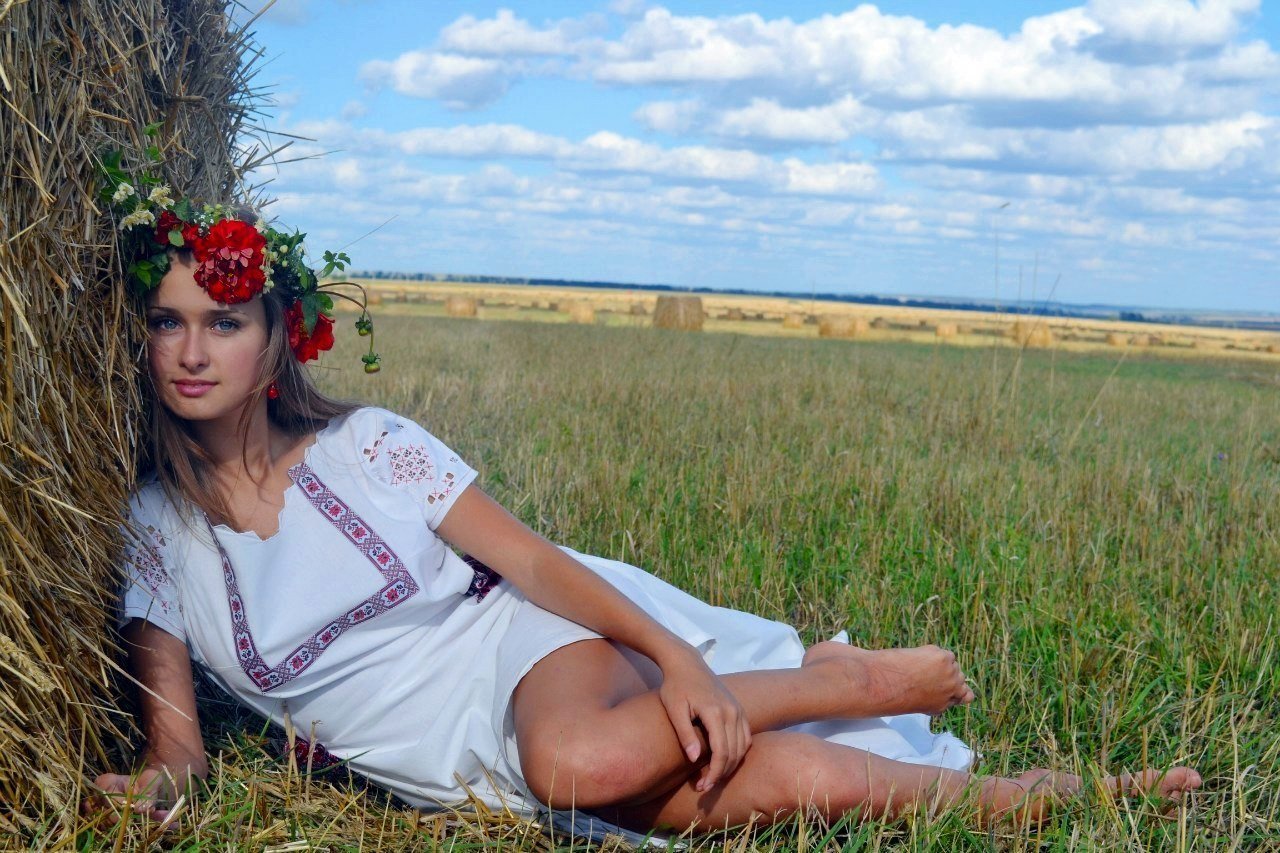 Slavic girls in Sana