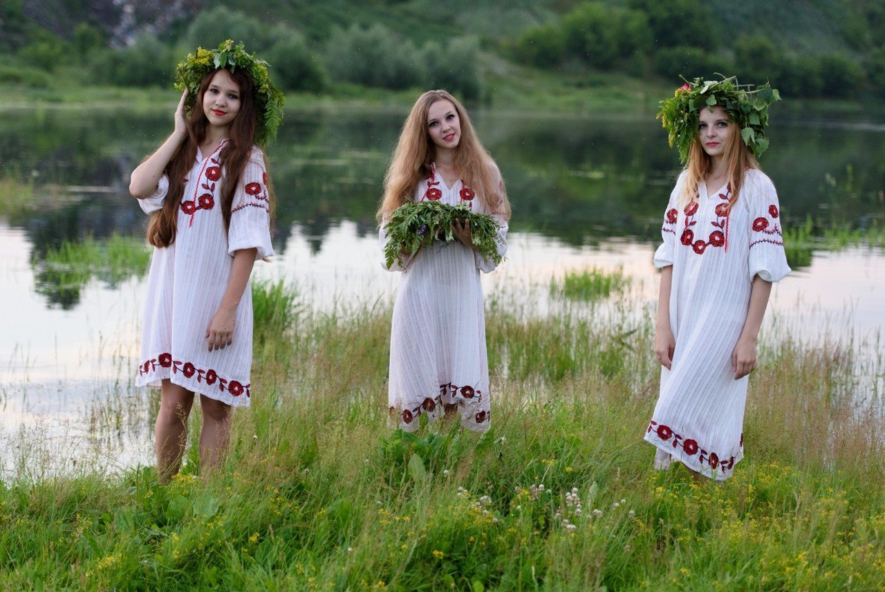 Slavic women in Sana