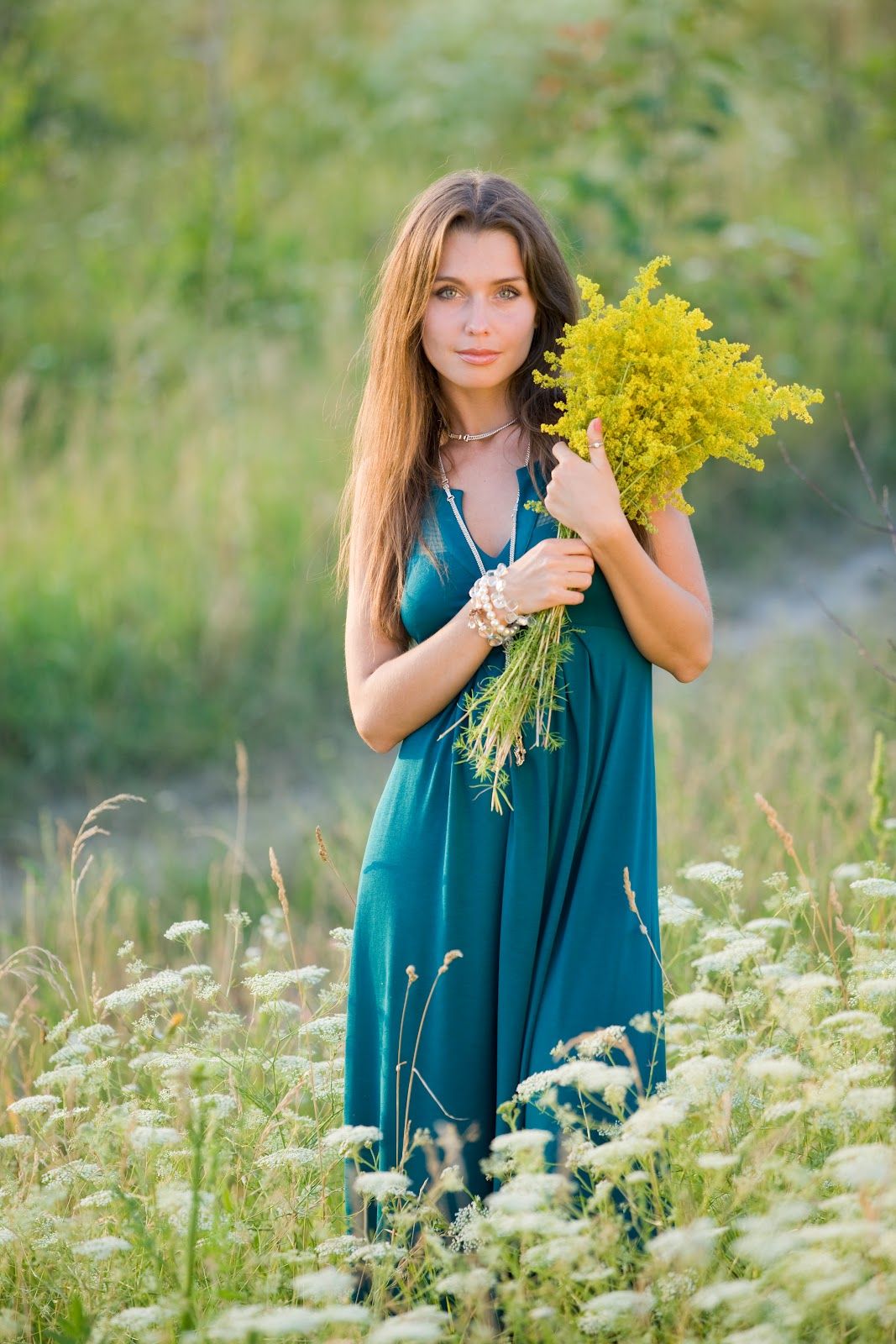 Slavic women in Sana