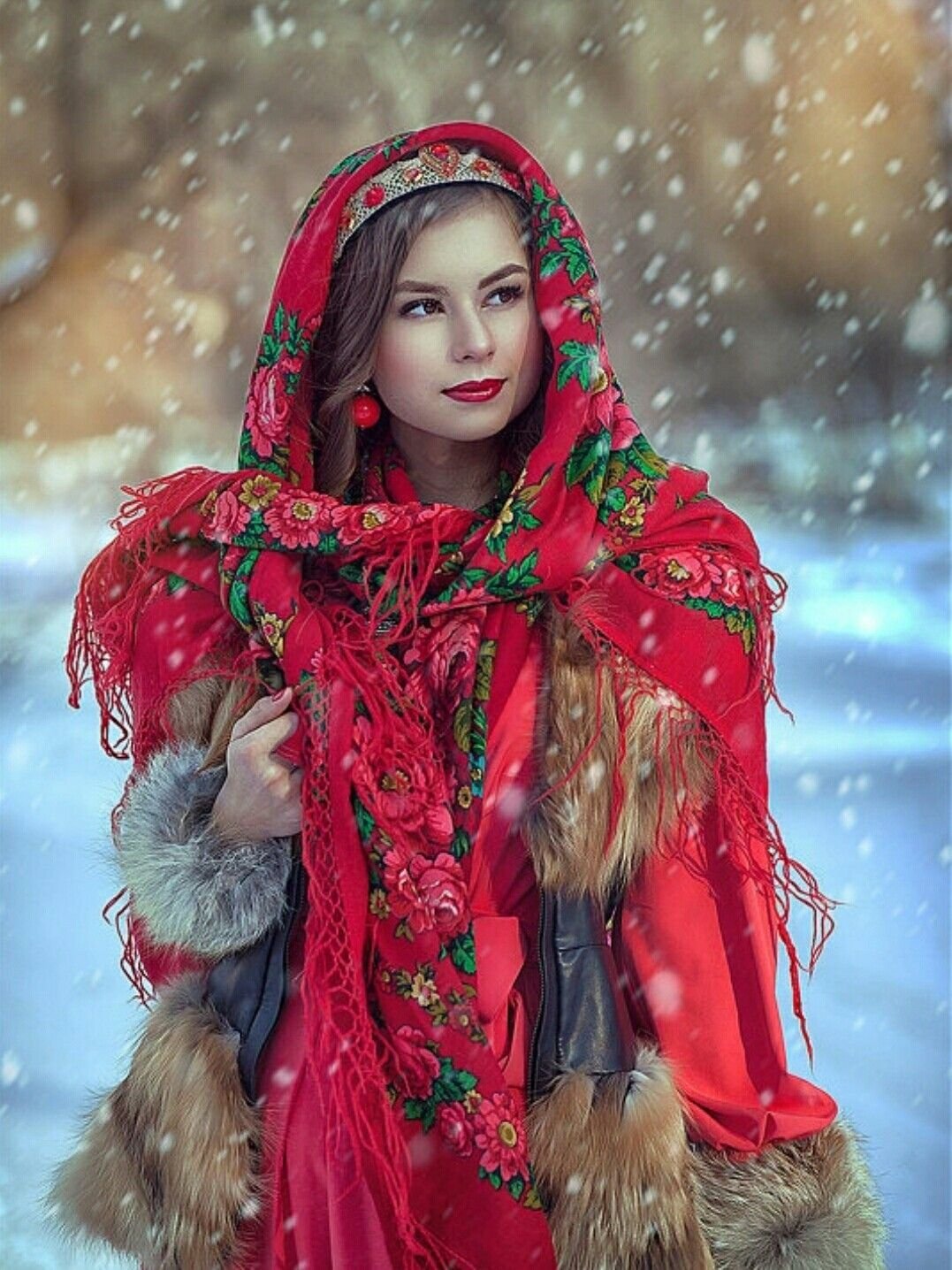 Beautiful girl Women in Slavic costumes in Sana